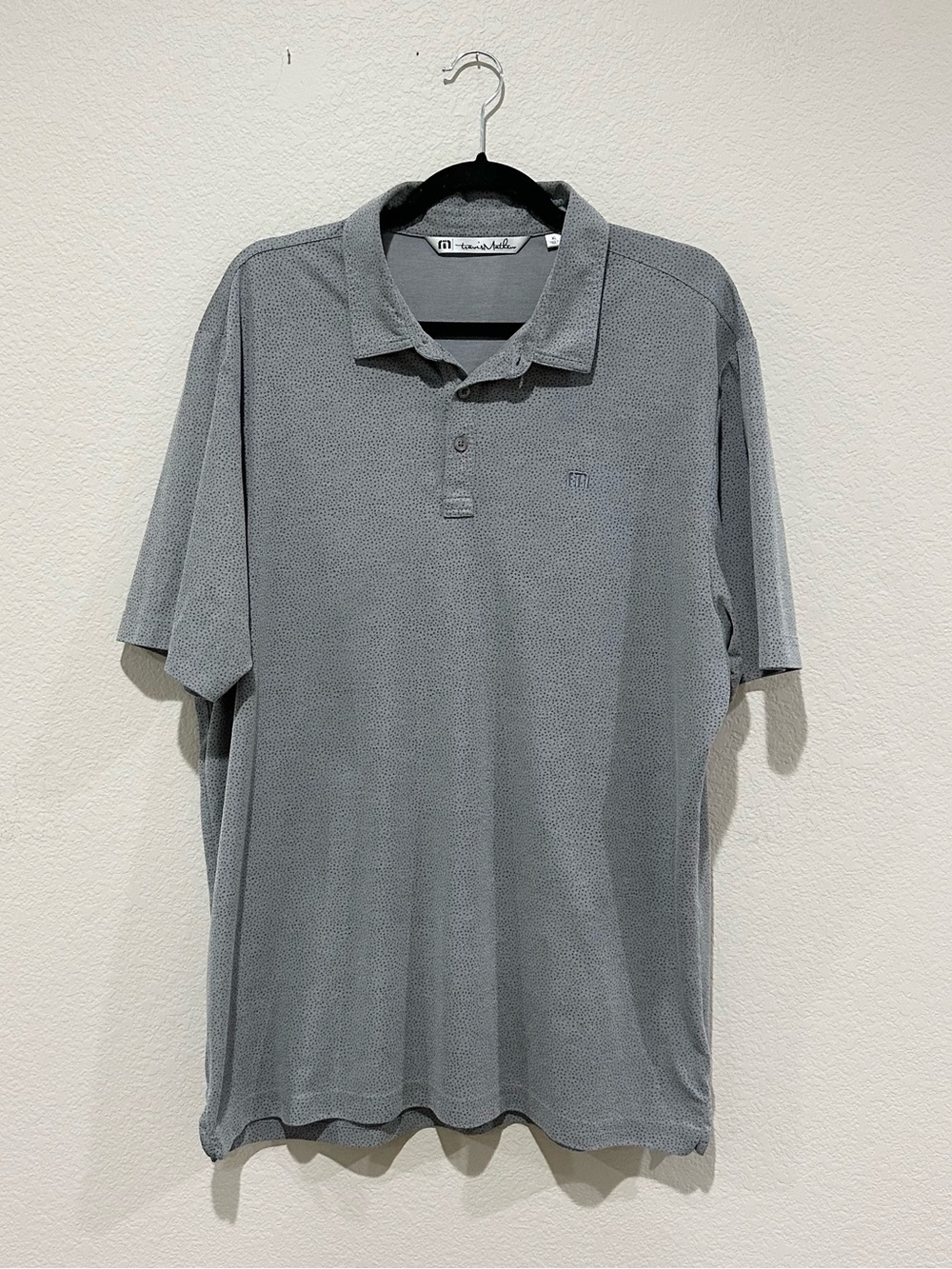 Travis Mathew men’s golf polo- size XL